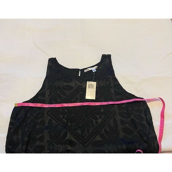 NWT Max Studio sleeveless black blouse - Picture 4 of 5